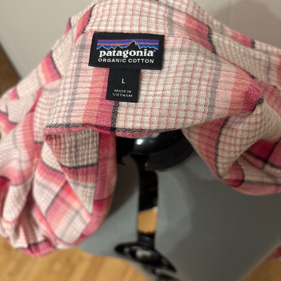 Patagonia Men’s shirt - Picture 2 of 3